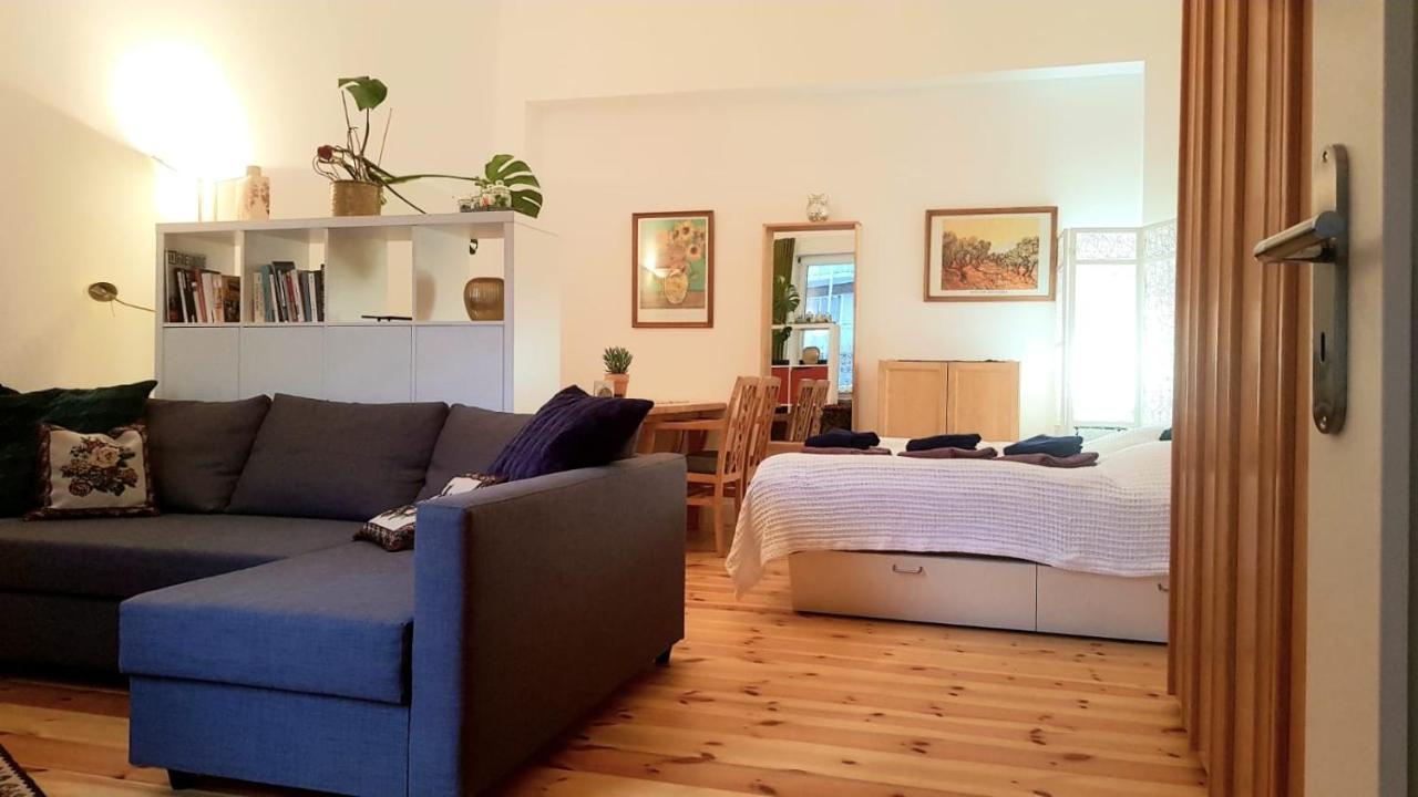 Fewo Garten - Eigener Eingang- Wlan-Parkplatz,Netflix, Terrasse,Doppelbett Und Schlafcouch Oberhausen  Exterior photo